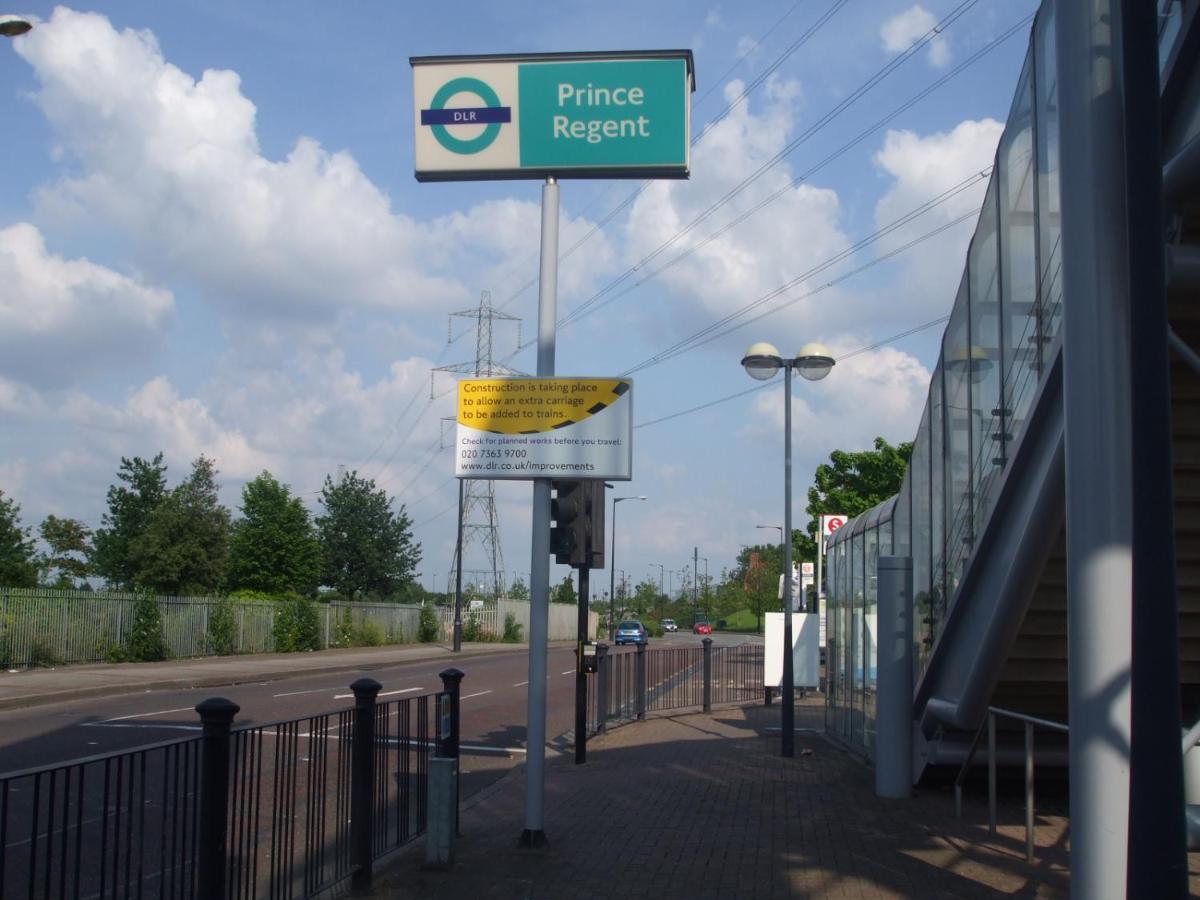 Stunning Four Bedroom House Close To Excel, O2 & Central London With Free Parking מראה חיצוני תמונה