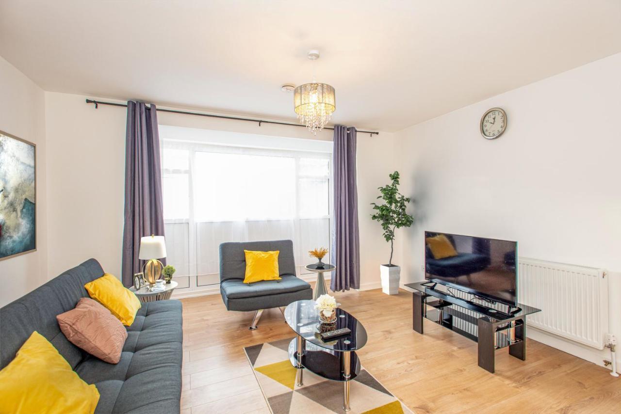 Stunning Four Bedroom House Close To Excel, O2 & Central London With Free Parking מראה חיצוני תמונה